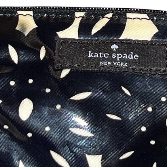 Kate Spade Black and Ivory Daisy Print Small Vinyl Zipper Pouch - Picture 4 of 4